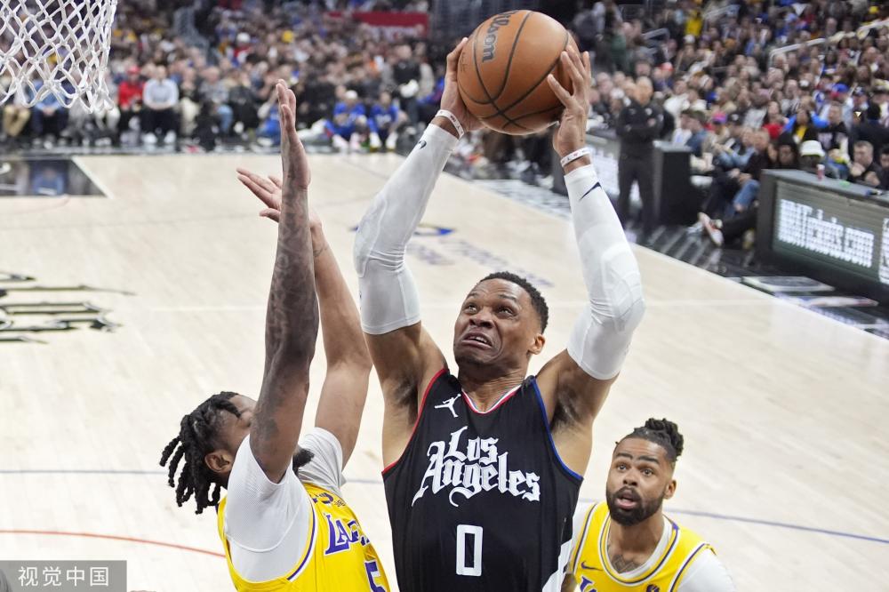 球和前锋的 球和前锋的